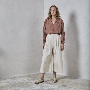 Esby Nikita Wide Leg Crop Pant in Natural Size 8
